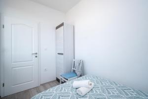 Family friendly house with a parking space Sukosan, Zadar - 6123