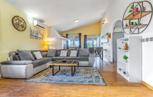 Beautiful Home In Marcana With Wifi