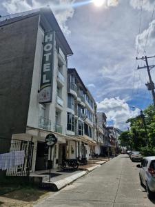 Hotel Arboleda S Plaza