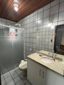 Lindo apartamento super completo em Meia Praia, 100 metros do mar e 10 quadras do centro