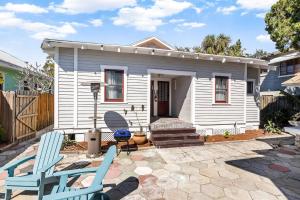 Downtown St Pete Round Lake Gem Unit 622