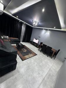 كمبوند وان قطاميه