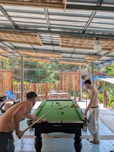 Hangover Chill & Hill Hostel