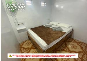 Komodo 2 Day 1 Night