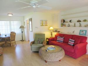 Sea Spray Private Beach Cottage