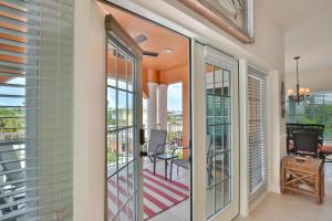 Hibiscus Hideaway B - Top Floor Unit