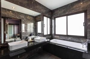 Siam Jewel - Private pool villa in Bang Tao