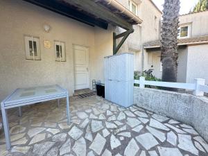 Pavillon 5 pers avec terrasse, piscine et parking privé - FR-1-781-94