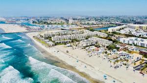 Panoramic Water Views - Steps to the Beach - F-2