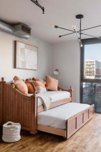 Upscale Modern Spacious Loft in Little Italy