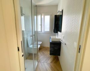 GEA SEAVIEW APARTMENT - Bright Top-Floor Gem in central Nettuno, Steps from the Station