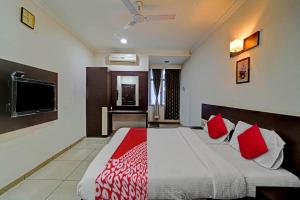 Hotel O JK INN
