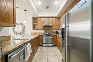 Modern townhouse - 4 Bedroom 3Bathroom near Pasadena, LA