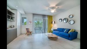 TRACADERO Beach Club & Holidays Rentals