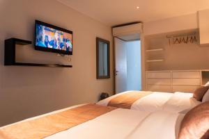 Apart Hotel Petit Palace Suites