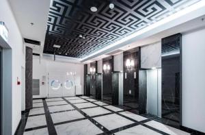 Hanza Tower SKY 23 Pool & Jacussi