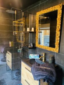 Maisons de vacances Love room Spa nuits secretes : photos des chambres