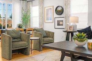 #Marbella Lane - Rejuvenating Single-Family Home