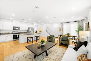 #Marbella Lane - Rejuvenating Single-Family Home