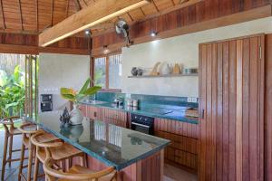 Villa Mango - 3bdrs in the heart of Bingin Beach