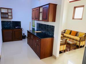 Nihals Place - Garden View