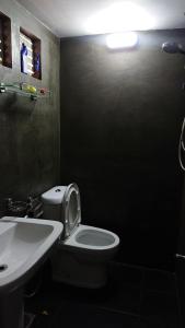 Nihals Place - Garden View