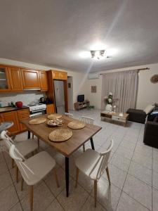 Alexandra by the Sea