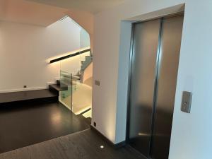 Raffiné 4 chambres à la frontière