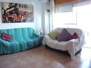 Lovely beach apt, big terrace, summer pool, WiFi