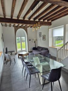 Maisons de vacances Gite Les Sapins avec SPA privatif : photos des chambres