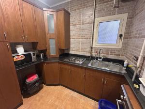 25213 · Spacious 2BR Apt. 1BA New Cairo