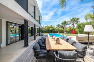 Villas VILLA ST BASILE - Villa Unique - Contemporaine - Piscine - Climatisation : photos des chambres