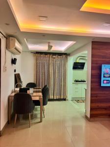 Vaayu by Naz A Hill View 2BHK retreat