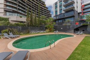 FLH Funchal Elegant Apartment with Pool & Balcony - 4hvězdičkové hotely ve městě Funchal