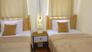 Djoglo Riverside Villa