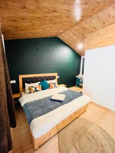 The Dreamcatcher room’s & cafe