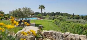 Maisons de vacances Gite Paradizu, vue imprenable en Provence : photos des chambres