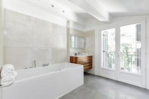Villas Countryside Villa Provence - Pool Tennis & horses : photos des chambres