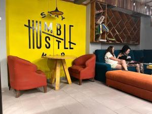 Rahgir Tales Hostel "Taj View"