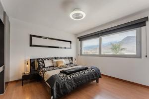 The Eagles Luxury Spa Villa Overlooking Siam Park Sleeps 14