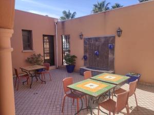 Chambre Merzouga, Riad 8 au village naturiste Couple only