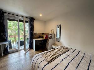 Belle Chambre tout confort indépendante pour un séjour au soleil