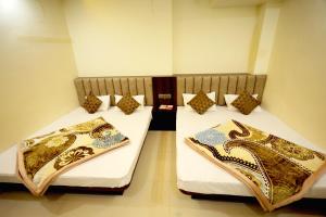 Hotel famous paradise