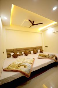 Hotel famous paradise