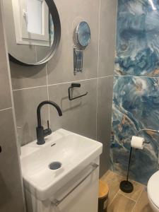 Heart of Athens Stay #5