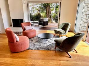 Maisons de vacances Renovated villa with terrace, 750m to beach : photos des chambres