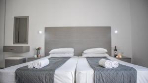 Superior Studio room in Windmills Hotel Apartments