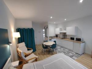 Studio Proche Cure Rochefort