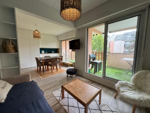Appartements Les Mules - Wifi, Parking, Piscine, Central : photos des chambres