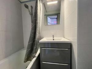 Studio cabine Cap dAgde CT465-241